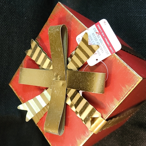 Ashland Christmas Decor metal Gift Package Galvanized Metal Ribbon - Picture 2 of 4